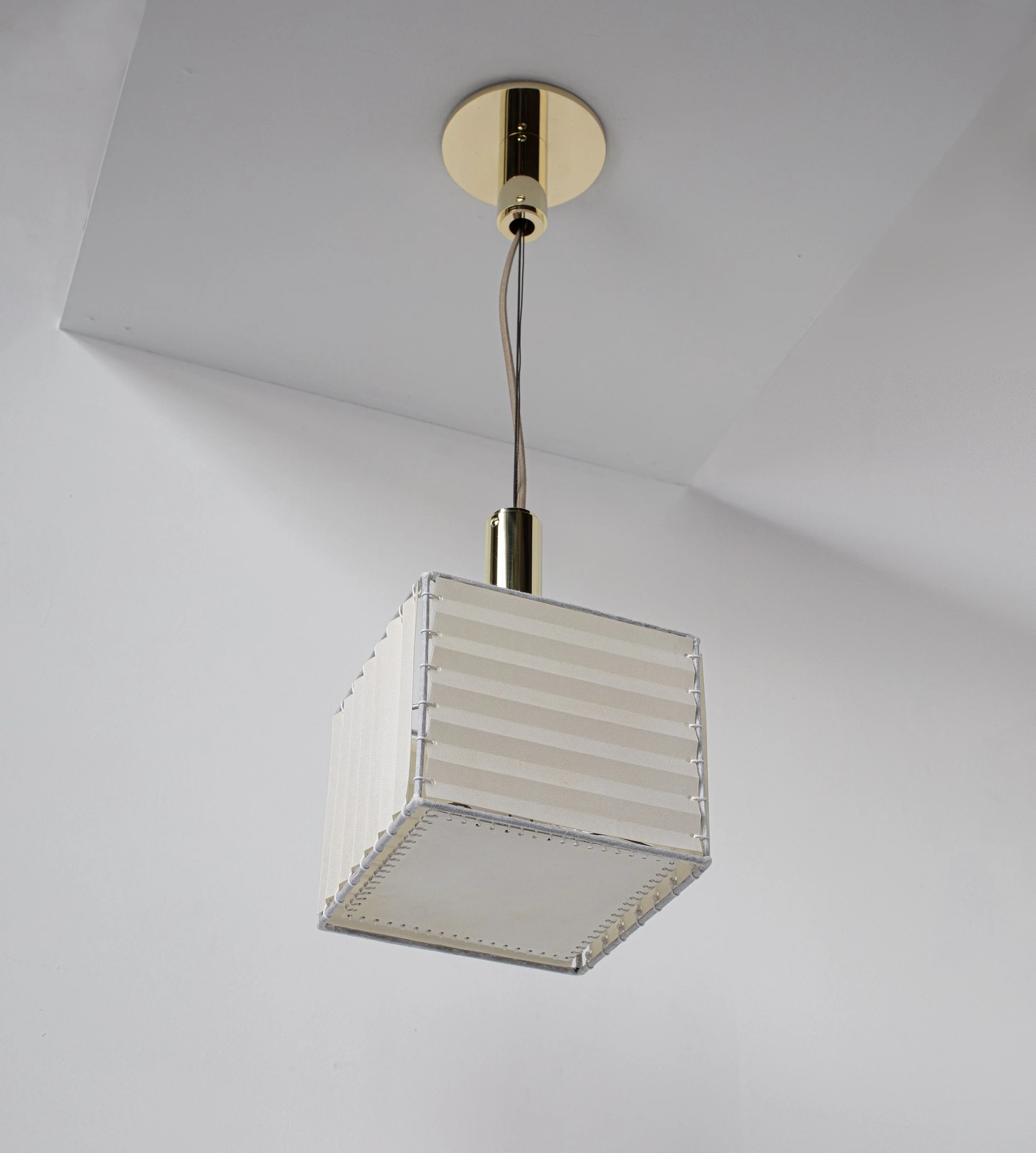 SERIES 03 SMALL PENDANT - POLISHED UNLACQUERED BRASS - GOATSKIN